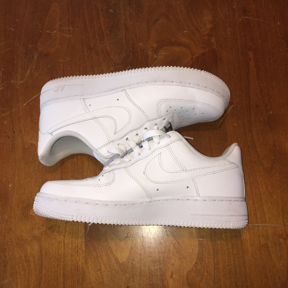 Nike Air Force 1 All White 07 Low Tops